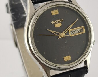 セイコー 5 デイデイト ブラック 自動巻き 80's 80年代 ビンテージ ヴィンテージ リニューアル セイコー 5 自動巻き腕時計 - 1980 年代