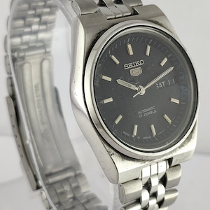 Vintage Seiko 5 Automatic 17 Jewels Stainless Steel Black Dial Cal.7009 Japan Men Wrist Watch Recently Service All Function Working