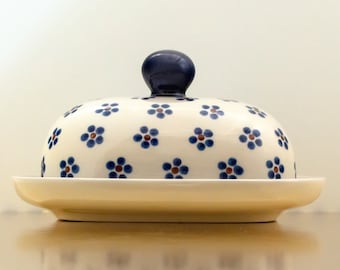 Beurrier en céramique polonais • Poterie Boleslawiec. beurrier vintage bleu-blanc avec couvercle. Belle forme pratique, parfait état