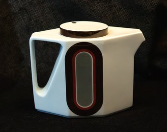 Big Ceramic Teapot Villeroy & Boch • Old avantgarde collection, geometric ornament, ergonomic handle, flat lid, unusual shape