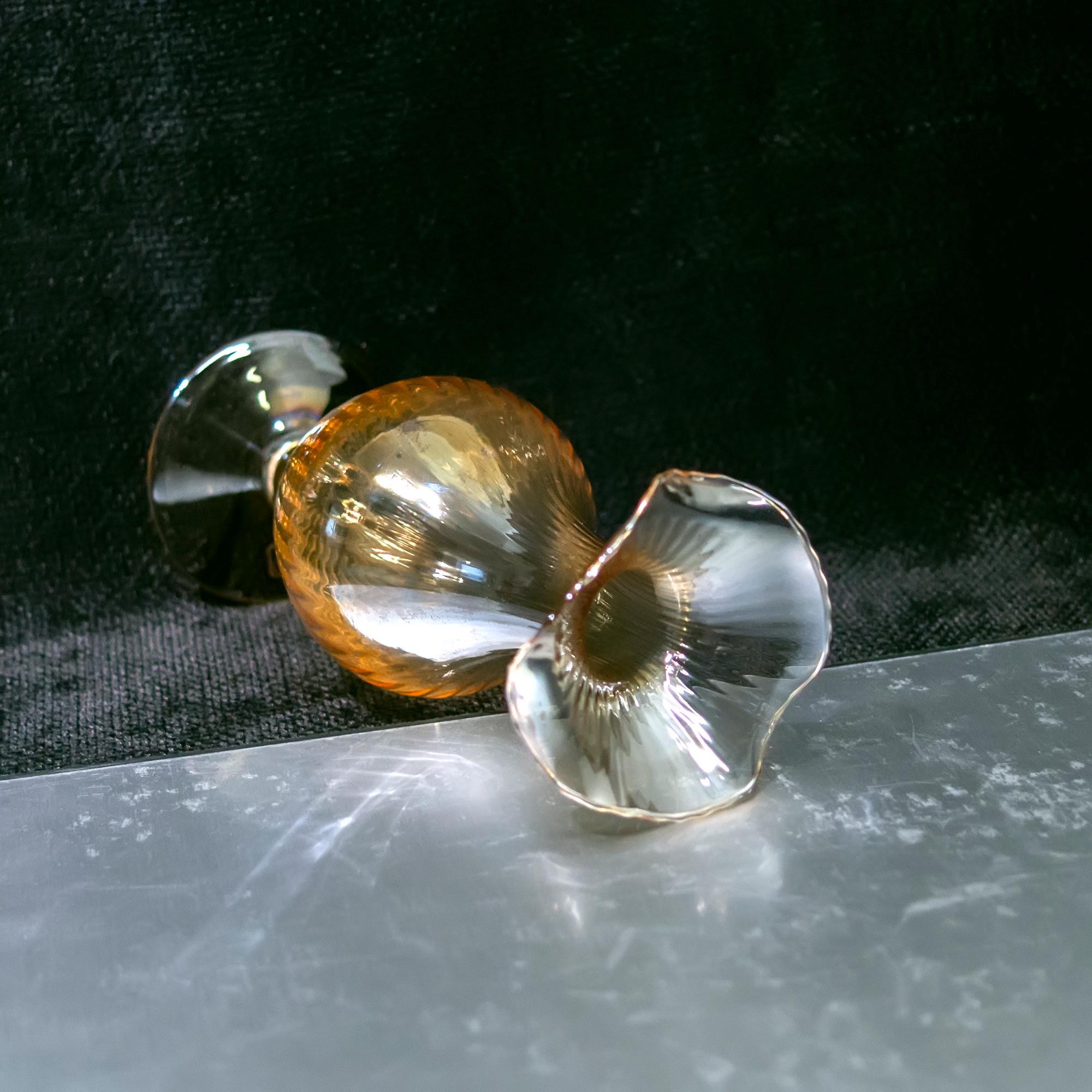 【ヴィンテージ・美品】イタリア ムラーノガラス 金箔・気泡装飾 重厚花瓶 アンバー色のムラーノガラス製ヴィンテージ花瓶、1970年代イタリア製