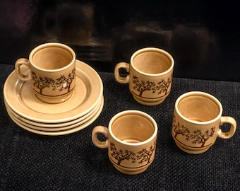 Vintage Italian Coffee Set: 4 ceramic cups & saucers with tree. Pagnossin, Treviso, Italy, 1970s