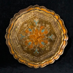 Big Round Gold & Brown Tray • Traditional Florentine hand-carved hand-painted wooden tray. Italian vintage from 1960s