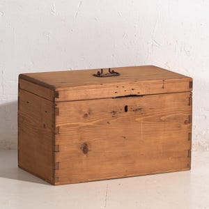 Liten antik kista (ca 1920) #11