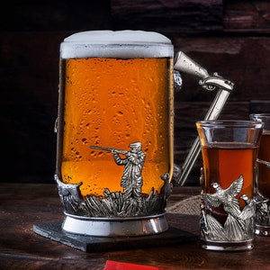Hunting Themed Glass Tankard - Engraved Hunter&#39;s Beer Mug, Rustic Wildlife Tankard, Personalized Outdoor Sports Glassware, Barware Gift