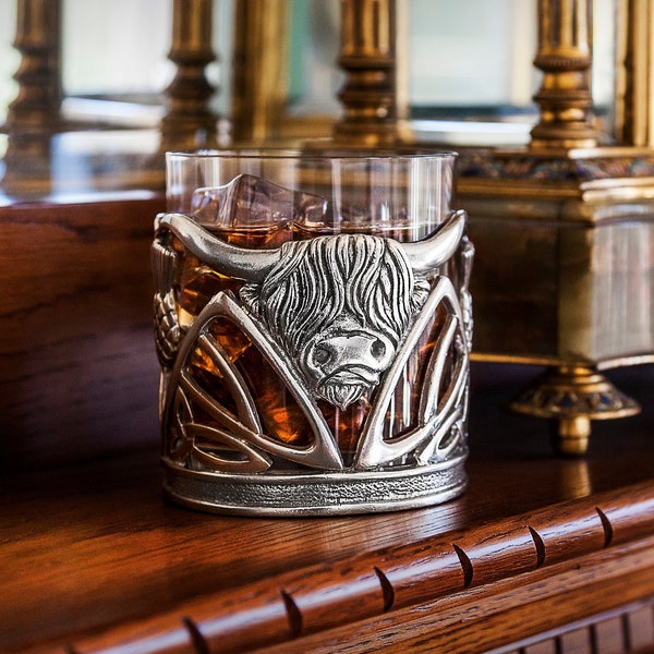 Scottish Highland Coo Glas - Einzigartige Highland Cow Gläser - Rustikaler Whiskybecher - Maßgeschneiderte Highland Cow Geschenk - Schottland inspiriertes Glas