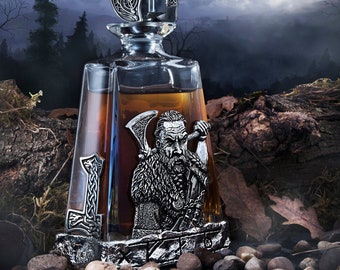 Unique Handmade Viking Whisky Decanter - Nordic Whisky Accessories - Ideal Whisky Lovers Gift, Viking-Themed Barware - Norse Whisky Gift