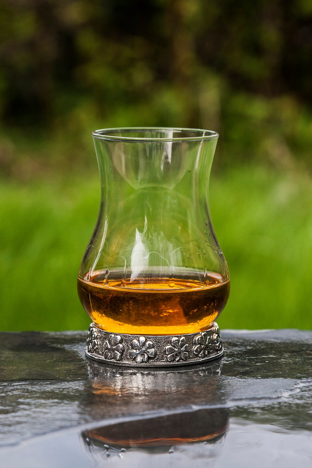 Irish Craftsmanship Whisky Tumbler Handcrafted Gaelic Drinkware