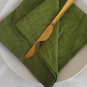 Moss Green Linen Napkin Set - 18x18&quot; Stonewashed Table Decor
