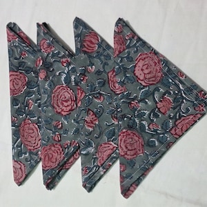 Tovaglioli rosa con motivo floreale – Set di tovaglioli in cotone indiano con motivo floreale. Tovaglioli in cotone con motivo floreale, bellissimi tovaglioli in cotone per decorazioni da tavola ecologiche.