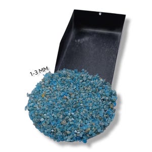 AAA+ Poudre de pierre gemme grossière d'apatite broyée de qualité supérieure 1-3 mm Poudre de guérison de pierre naturelle Apatite pour le travail du bois et l'incrustation de résine pour anneau