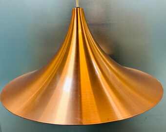 Colgante retro con forma de trompeta de Strini Lightning Denmark