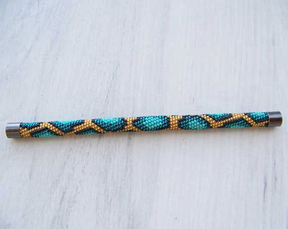 ビーズクロッシェブレスレットのパターン、ヘビ皮ブレスレットの