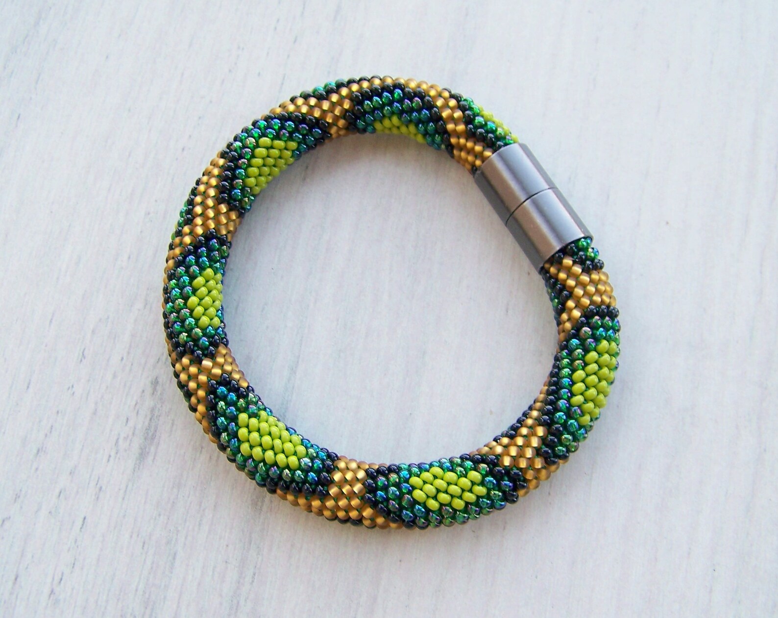 Green Python Bead Crochet Bracelet Pattern, Statement Jewelry Serpent ...