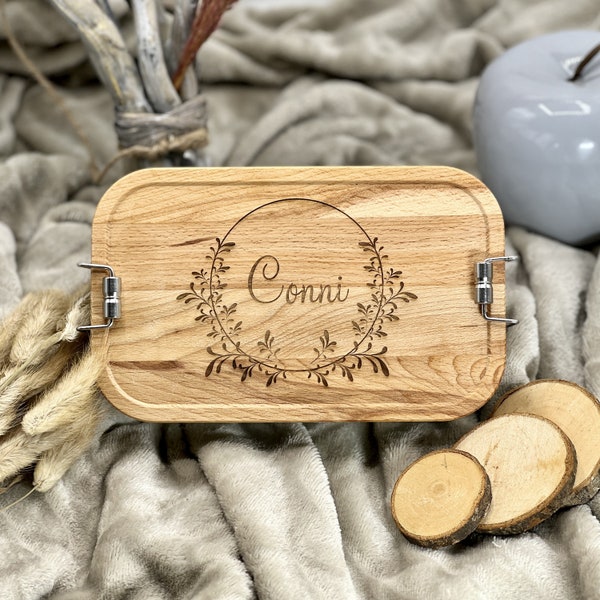 Brotdose Blumenkranz personalisiert mit Gravur, Metall Lunchbox mit Holzdeckel, 700 und 1100 ml., nachhaltige Materialien - personalisiert