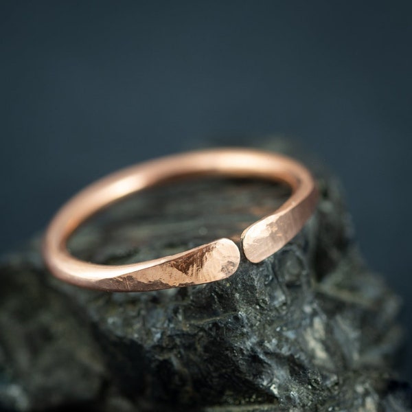 Minimalist Healing Copper Ring, Dainty Handmade Jewelry Gift, Arthritis Anxiety Healing, Gifts For Women Men Boyfriend Girlfriend, Stacking