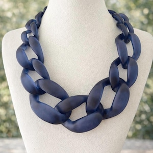 Collana vistosa con maglie grandi – Collana grossa 47 cm – gioiello accattivante – collana da donna blu opaco – gioielli alla moda – collana da donna