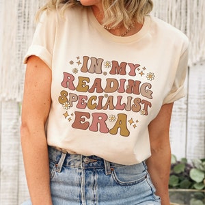 In My Reading Specialist Era Shirt, Retro Reading Specialist Shirt, Reading Specialist Gift, Reading Teacher Tee, Literacy Coach T-Shirt