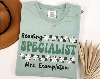 Comfort Colors® Reading Specialist Shirt, Custom Reading Specialist TShirt, Personalized Reading Specialist Gift, Retro Teacher Shirt, Name