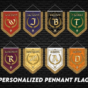 Customizable Medieval Presentation Pennants | Personalized Gold and White Tassels Pennants | High Quality Materials | Size: 20x30 cm