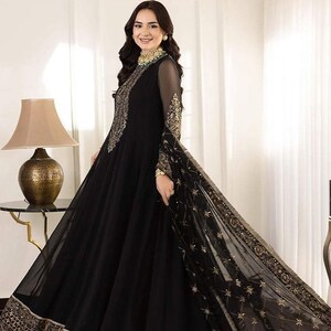 Anarkali dress price below hot sale 1000