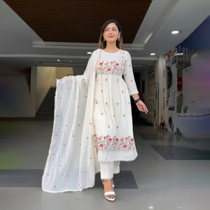 White chicken top dress design