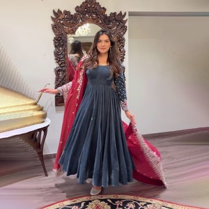 Velvet gown 2025 online shopping