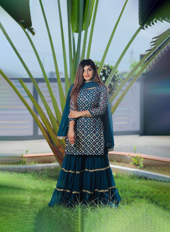 5 Tips to Style Sharara Suits This Wedding Season