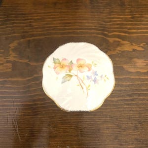 Vintage Ceramic Floral trinket box