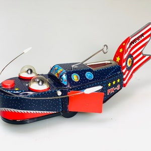 Space Whale Navy Blue.Vintage Aufziehen Blech Spielzeug Retro Sammler Whale.Design und Produktion von Saint John.Weihnachten Geschenkidee.Geschenk für Kinder.