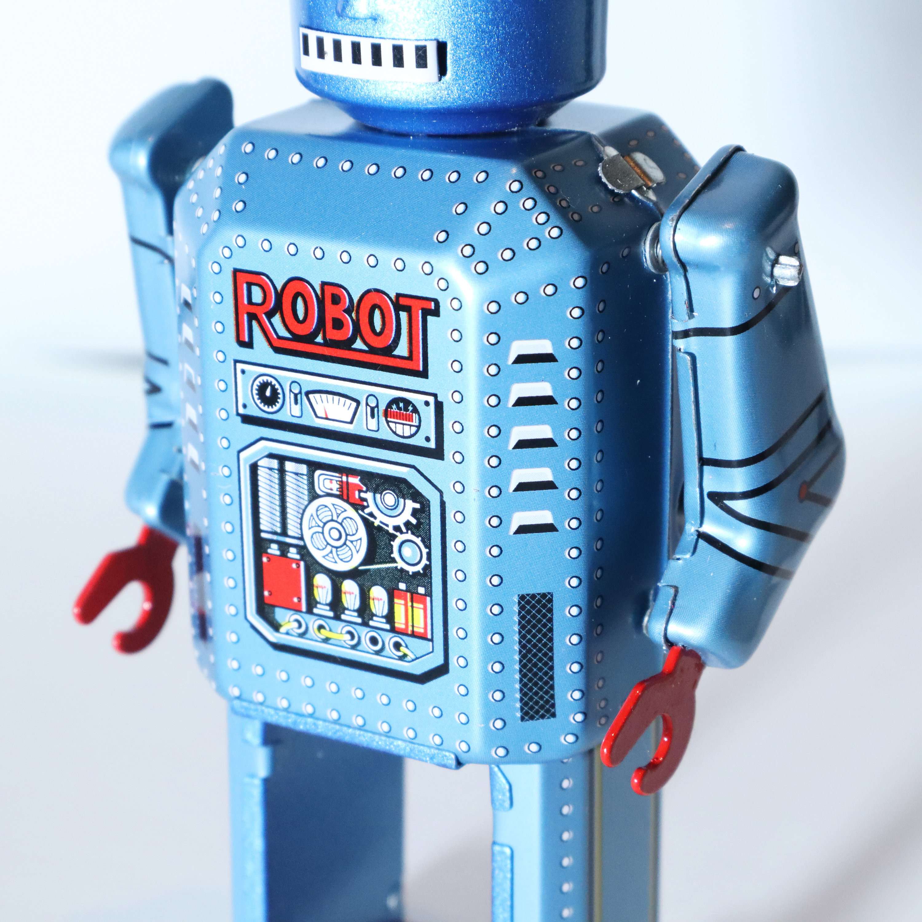 R-35 ロボット。ビンテージの巻き上げ式ブリキおもちゃのレトロ