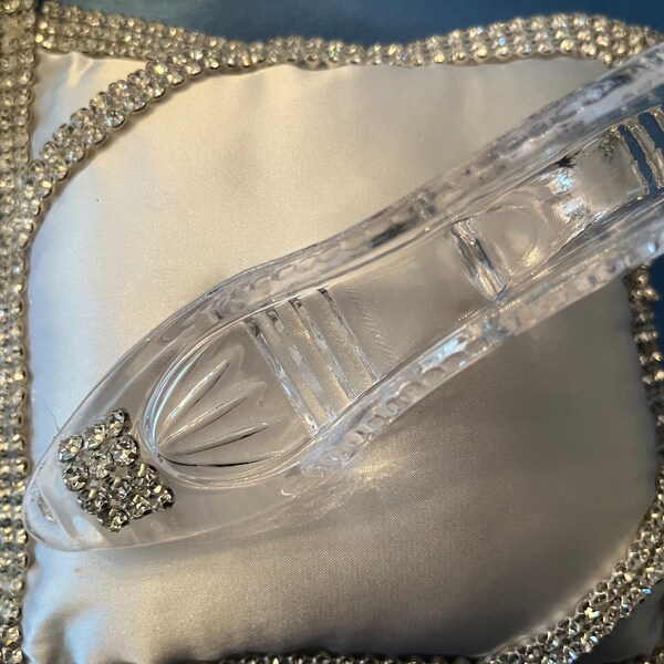 Elegant Ring bearer pillow made for a Bride’s fairy tale wedding! Crystal slipper and Rhinestones will steal the show! FREE SHIPPING.