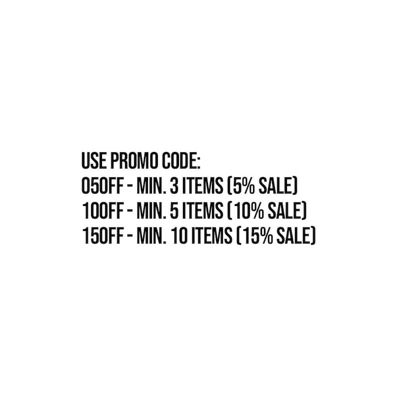 Pu&ograve; includere: Testo su sfondo bianco che recita "USE PROMO CODE: 050FF - MIN. 3 ITEMS (5% SALE) 100FF - MIN. 5 ITEMS (10% SALE) 150FF - MIN. 10 ITEMS (15% SALE)"