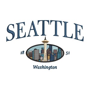 Może przedstawiać: Haft w kolorze granatowym z napisem "SEATTLE" w łuku nad owalnym obrazem panoramy Seattle, w tym Space Needle. Tekst "Washington" znajduje się pod owalem, z "18" i "51" po obu stronach.