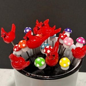 1 Cardinal & 1 Small mushroom poker pick color 4in long and 1.5mm wide stainless steel rod Garden Ornaments