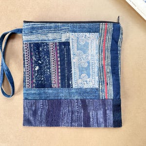 Cartera de mano Hmong hecha a mano: bolso tribal bohemio de patchwork, bolso de tela vintage, bolso étnico de 23 x 23 cm