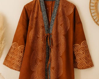 Kimono japonés de olas – Hecho a mano, teñido naturalmente en marrón, abrigo de meditación