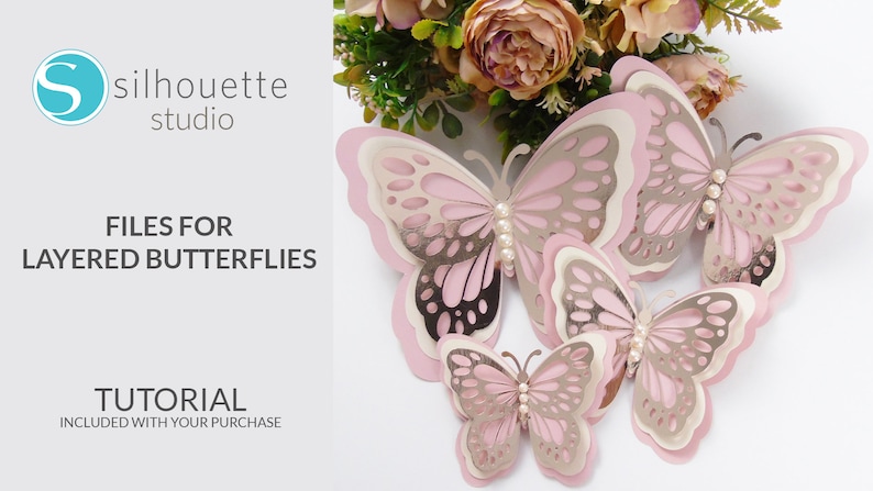 Puede incluir: Tres mariposas de capas rosa y plateadas con detalles de perlas. Archivos para mariposas de capas. Tutorial incluido con tu compra.