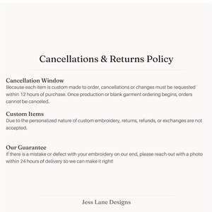 Puede incluir: Un documento informativo blanco titulado Cancellations & Returns Policy. Describe un plazo de cancelaci&oacute;n de 12 horas para pedidos personalizados, indica que no se aceptan devoluciones y ofrece una garant&iacute;a de 24 horas en caso de defectos.