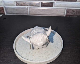 Highland Cow Ring Holder – Farmhouse Jewelry Organizer