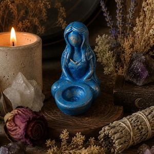 Goddess Offering Bowl Mini Altar Statue – Handcrafted Feminine Strength Figurine (7cm)