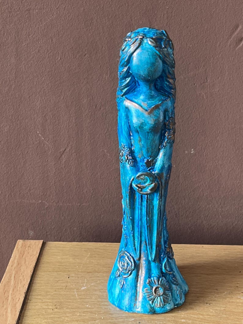 Estatua de diosa - Adorno hecho a mano / Decoración rústica / Envío gratuito al Reino Unido, regalo único para el hogar Blue & Bronze