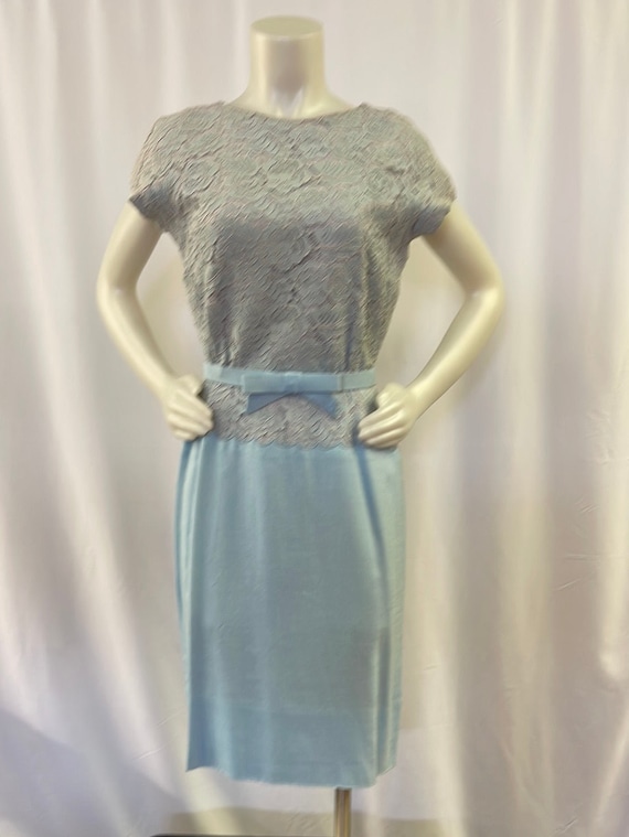 50s Blue & Lilac Dress With Decorative Belt - image 1