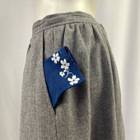 70s/80s Gray Wool Skirt with Pockets - image 4