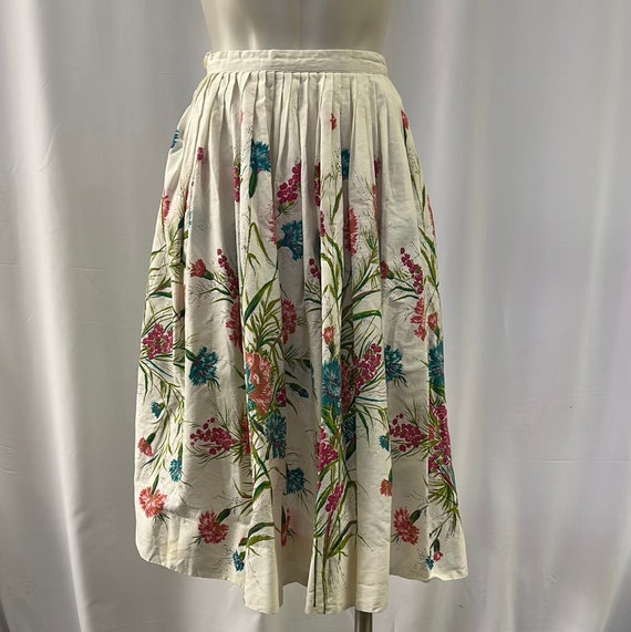 Bobbie Brooks Floral Skirt W:24