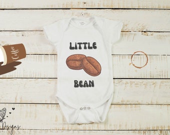 Kleine Bohne Strampelanzug, Baby kleine Bohne Strampelanzug, Jungen Strampelanzug, süße Baby Outfits, Boho Strampelanzug, Baby-Dusche-Geschenk, Säugling Baby Rib Bodysuit
