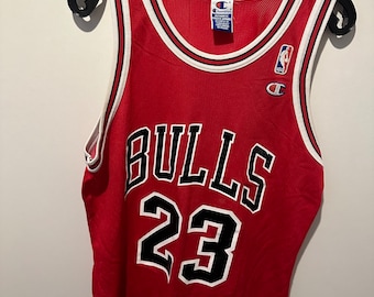 Champion Jersey Chicago Bulls Size M NBA Michael Jordan 23 Retro