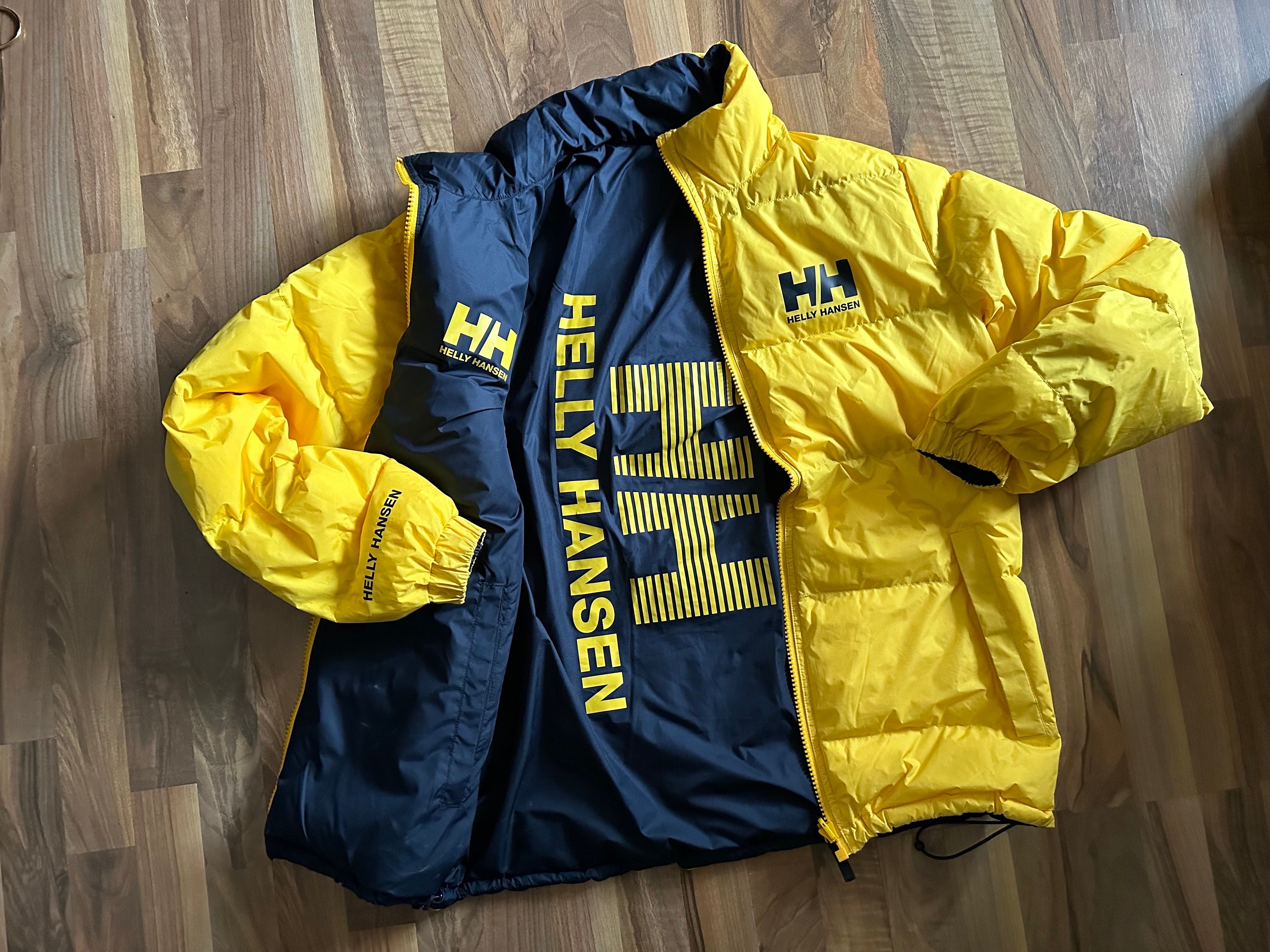 HELLY HANSEN PUFFER JACKET, Reversible, Black & White