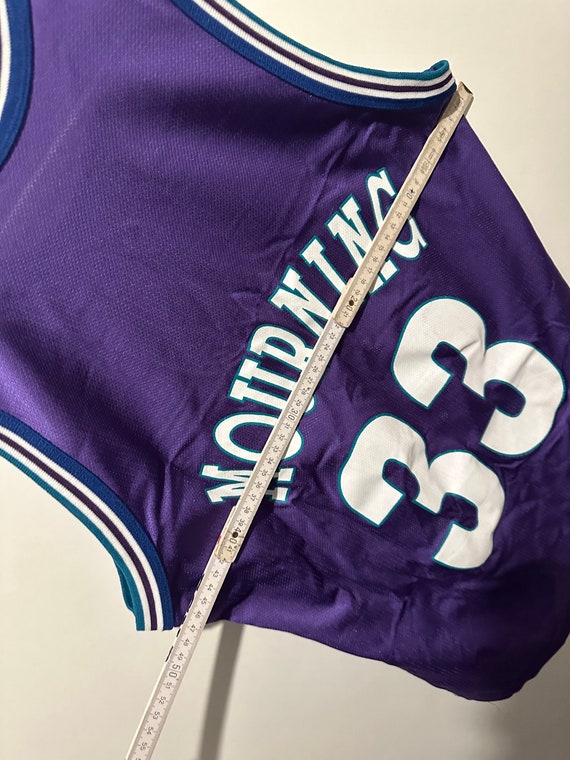 Champion Jersey Charlotte Hornets Size S-M 40 NBA Vintage Mourning