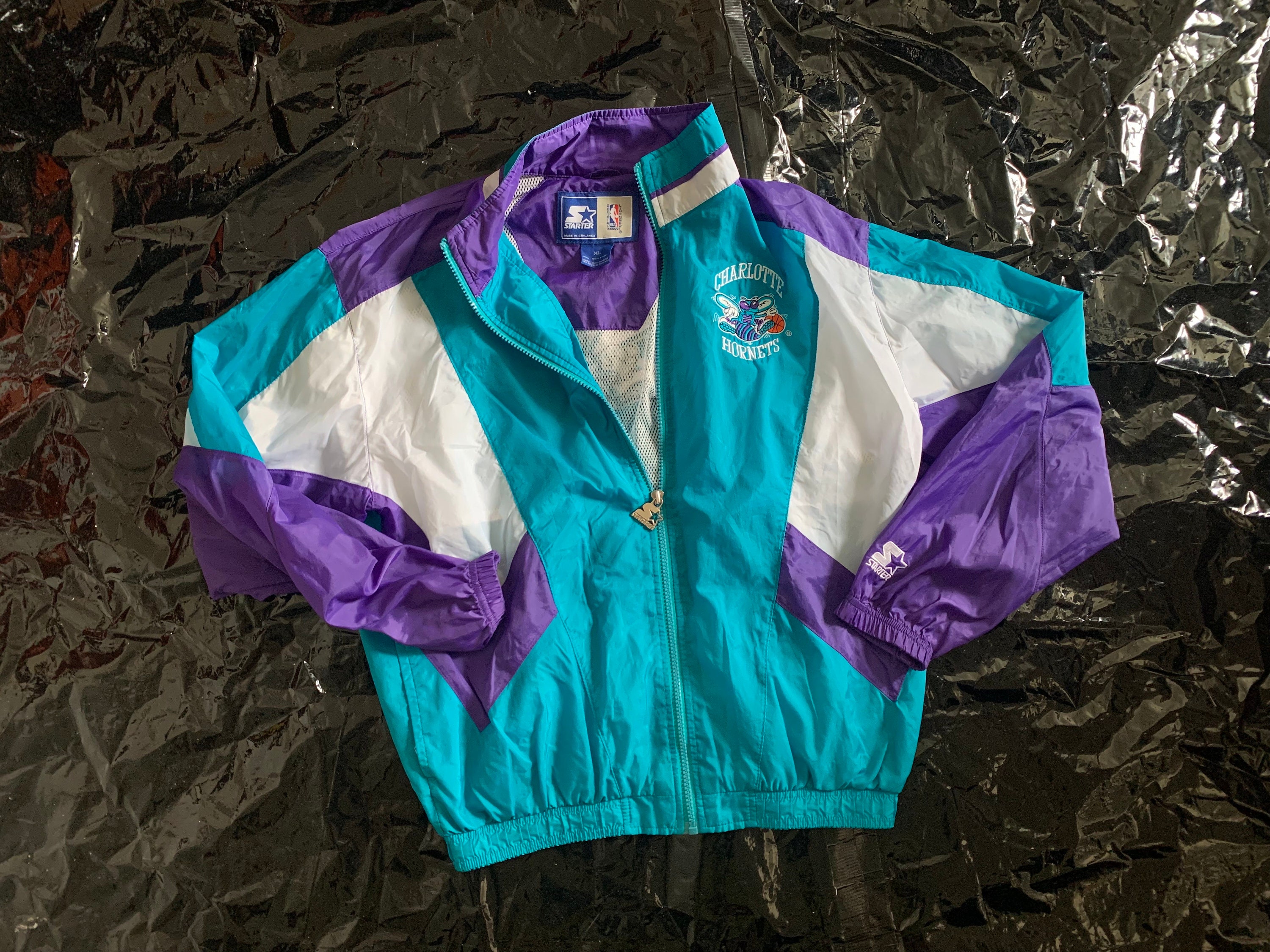 Vintage 90s Nylon Colour-Block Purple Starter Charlotte Hornets